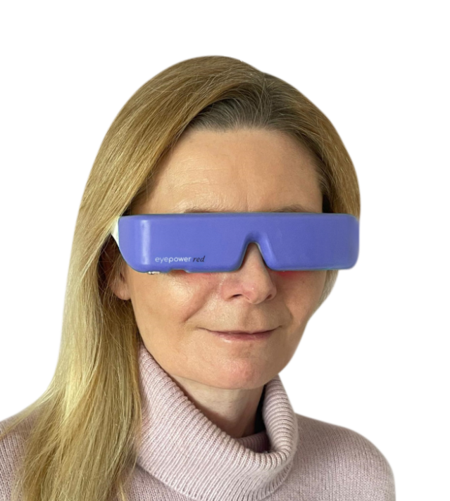 Woman wearing the eyepower red device